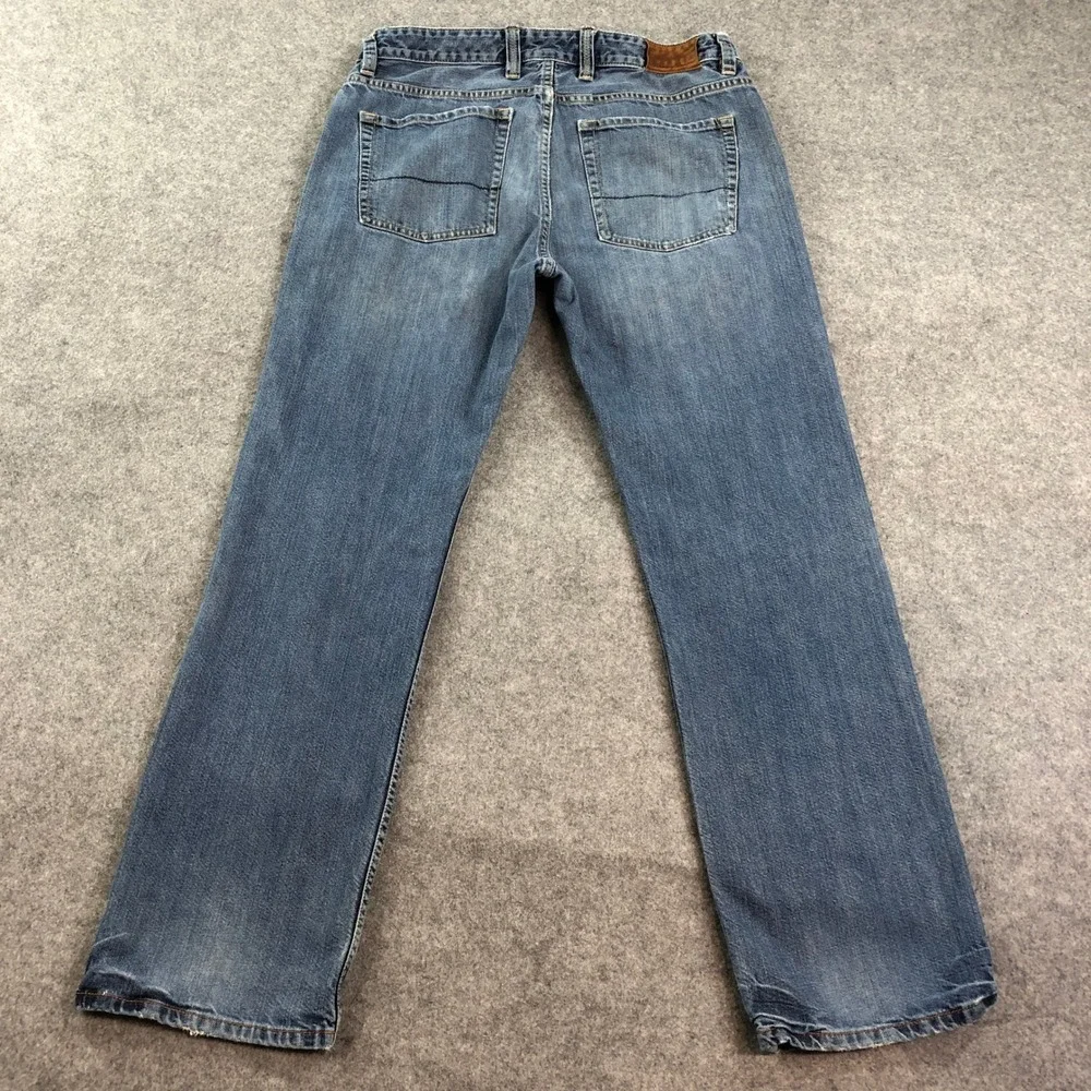 Tommy Bahama Mens Jeans 35x32 Straight Leg Blue Medium Wash Mid Rise Denim
